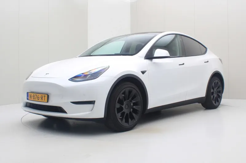 Tesla Model Y (2021)