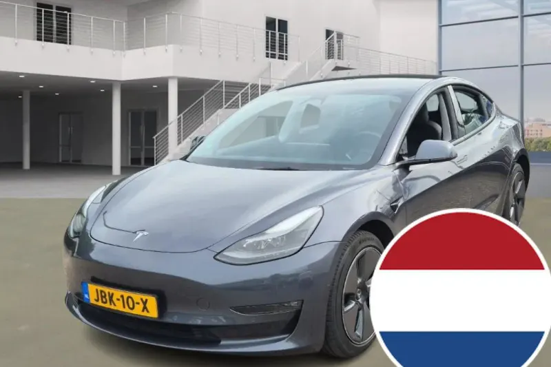 Tesla Model 3 (2022)