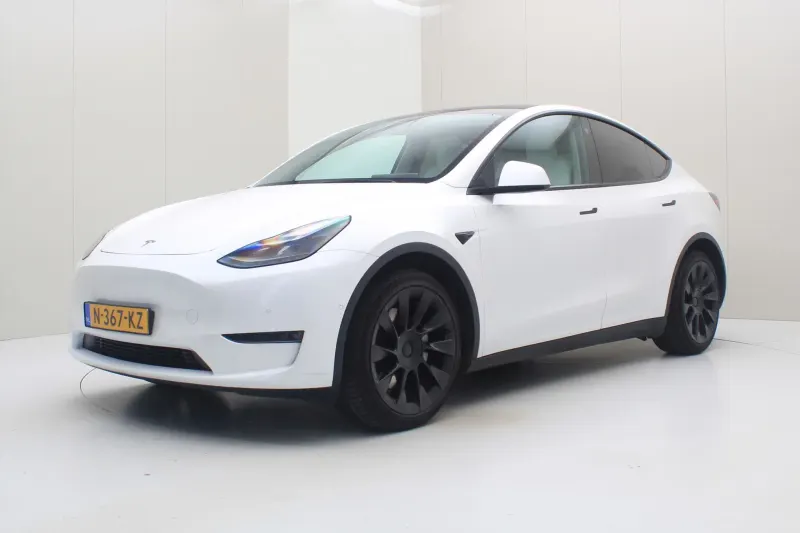 Tesla Model Y (2021)