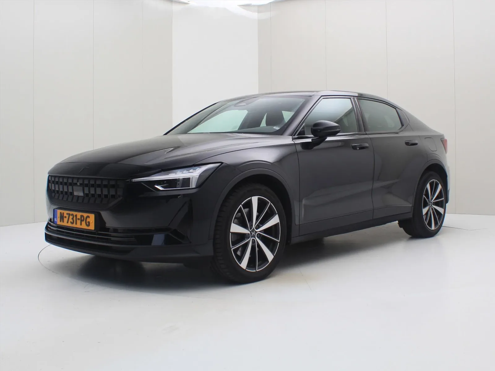 Polestar 2 (2021) — foto 1