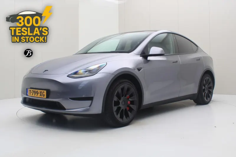 Tesla Model Y (2023)
