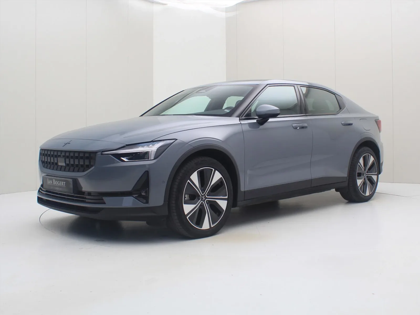 Polestar 2 (2022) — foto 1