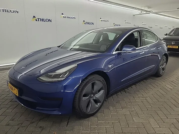 Tesla Model 3 (2019) — foto 1