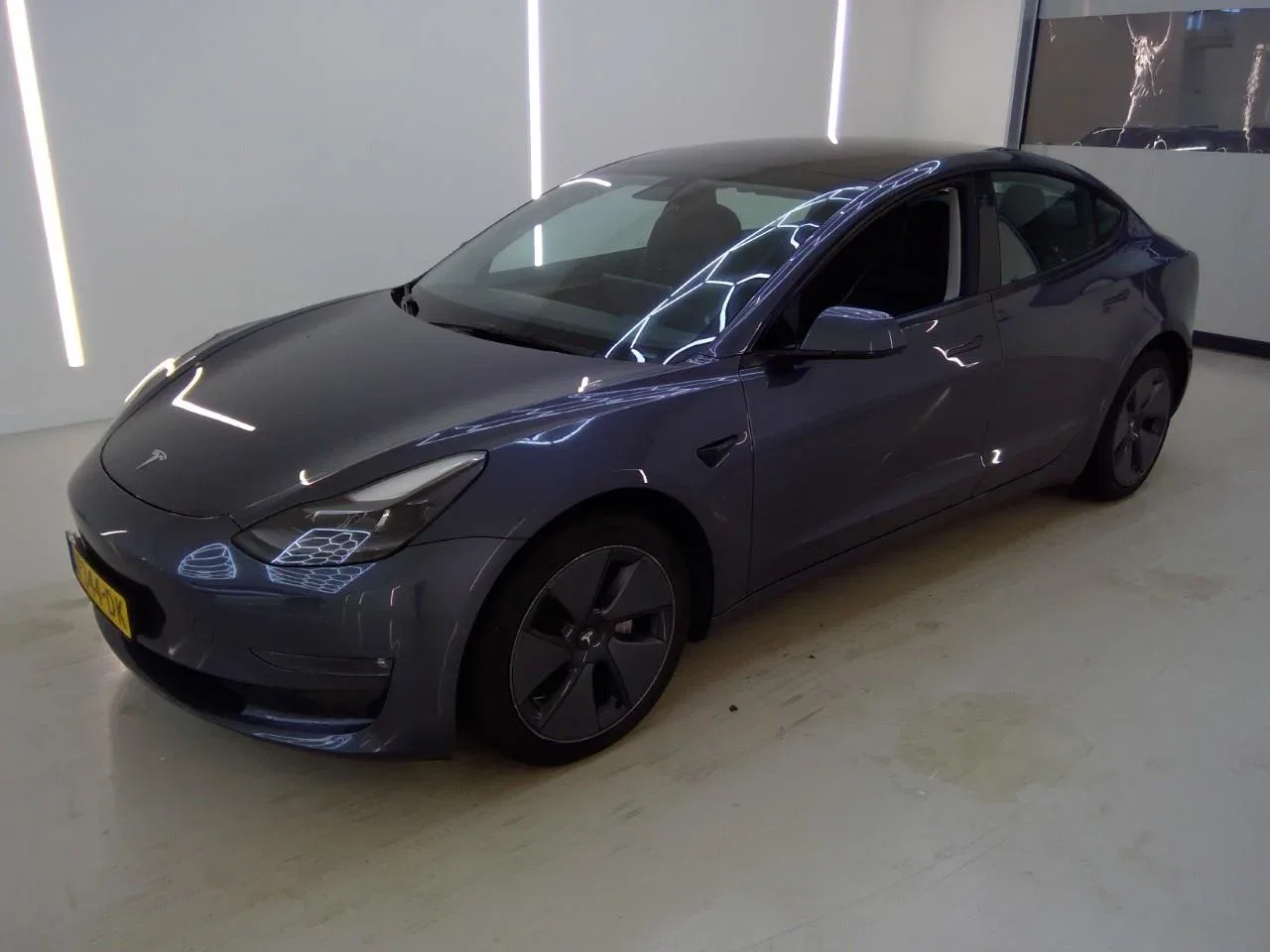 Tesla Model 3 (2021) — foto 1