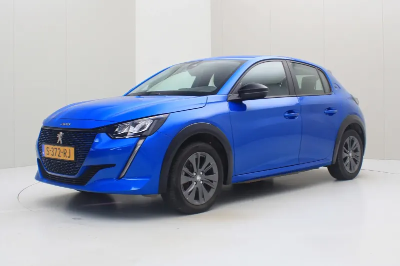 Peugeot e-208 (2023)
