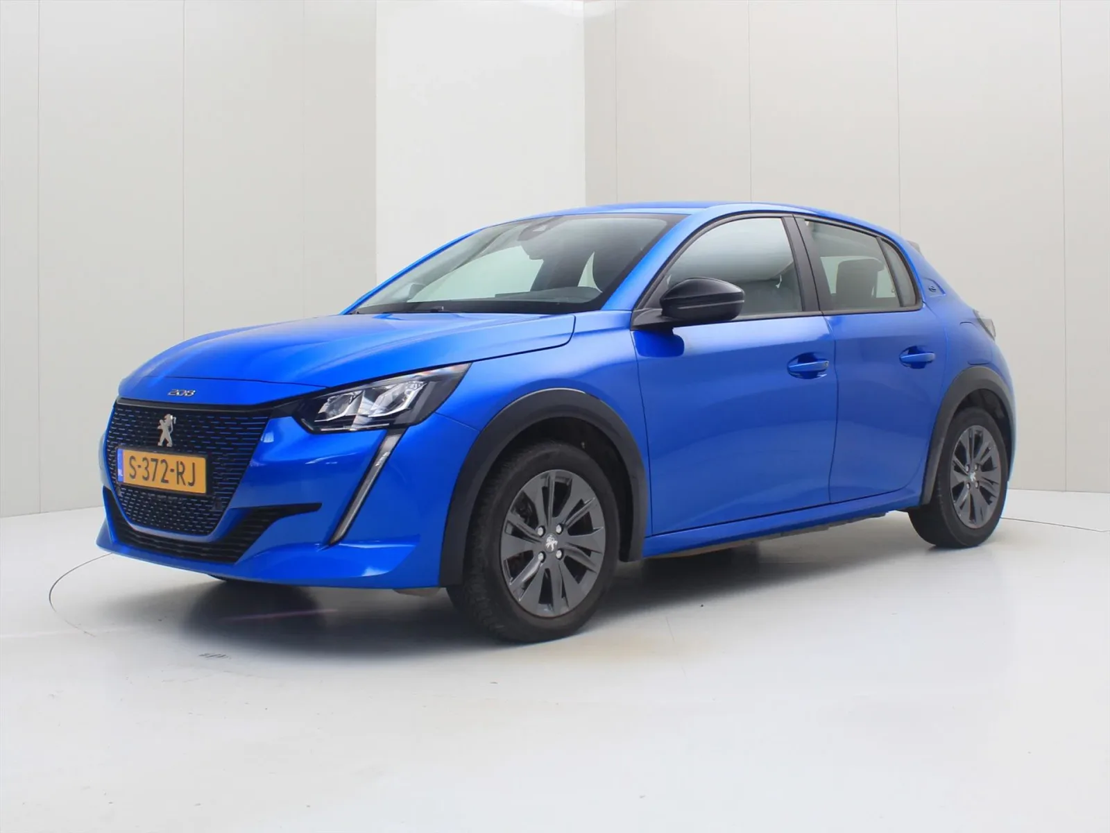 Peugeot e-208 (2023) — foto 1
