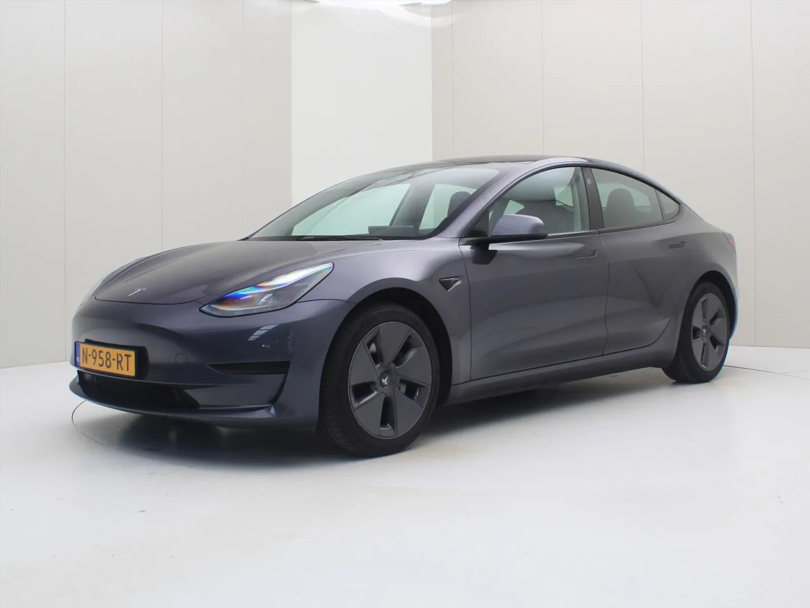 Tesla Model 3 (2021) — foto 1