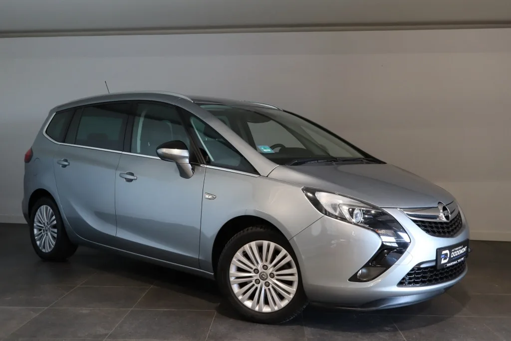 Opel Zafira (2013) — foto 1