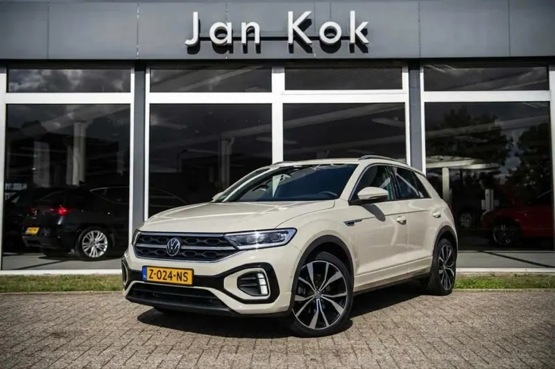 Volkswagen T-Roc (2023)