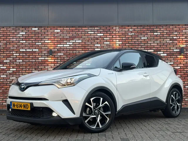Toyota C-HR (2018) — foto 1