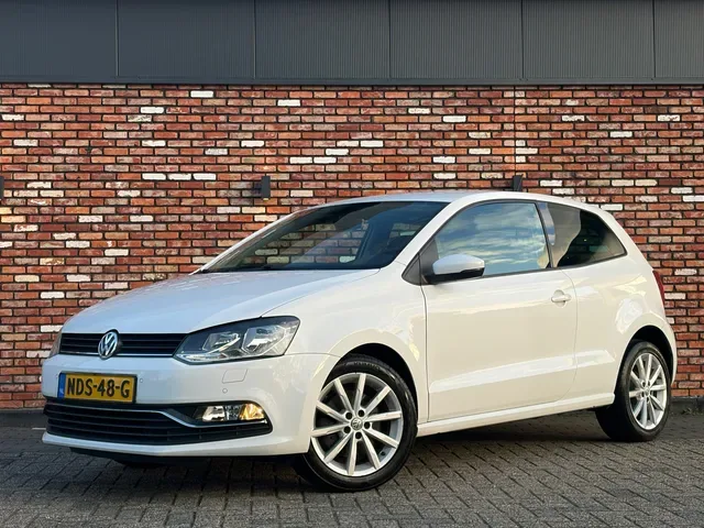Volkswagen Polo (2014) — foto 1