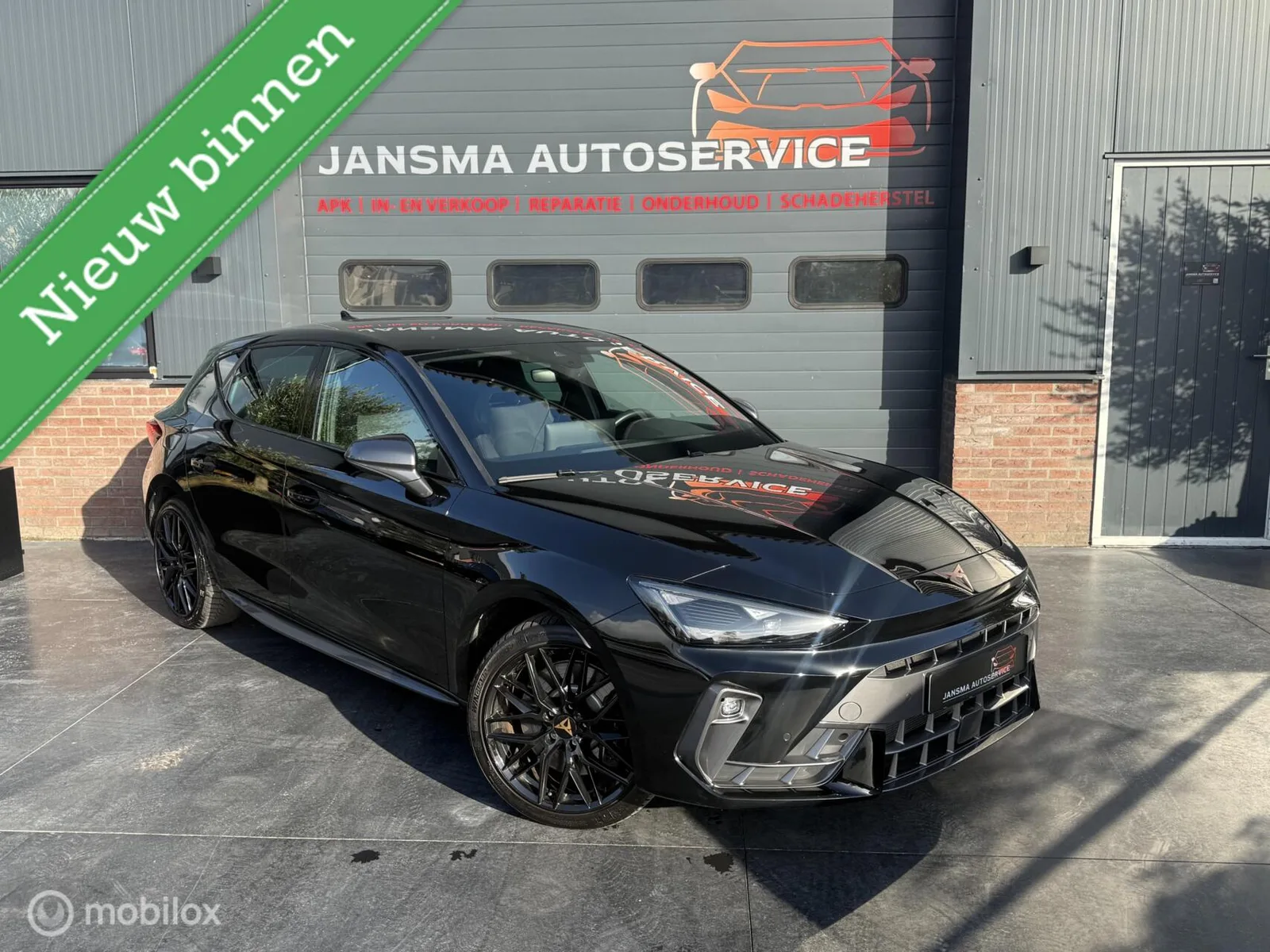 CUPRA Leon Sportstourer (2025) — foto 1