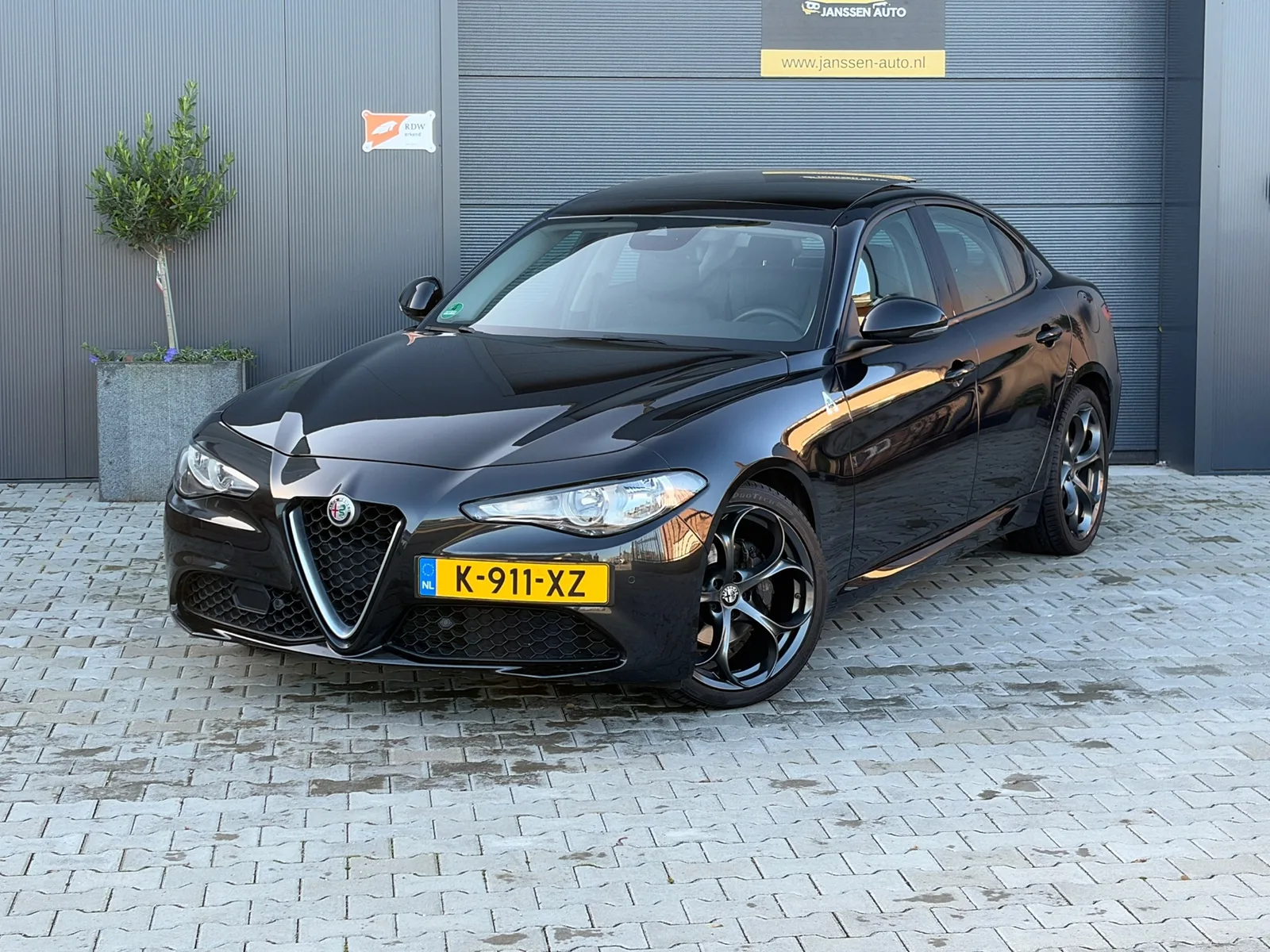 Alfa Romeo Giulia (2018) — foto 1