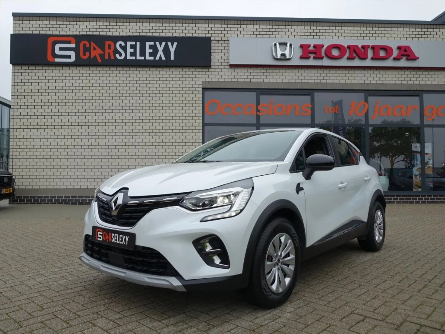 Renault Captur (2020) — foto 1