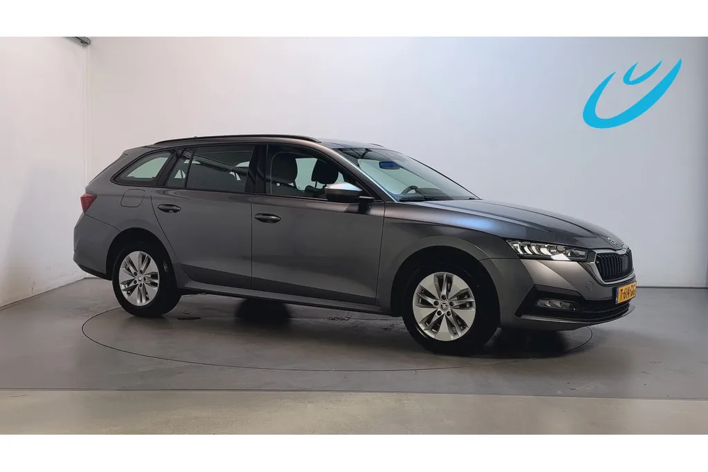 Škoda Octavia (2023) — foto 1