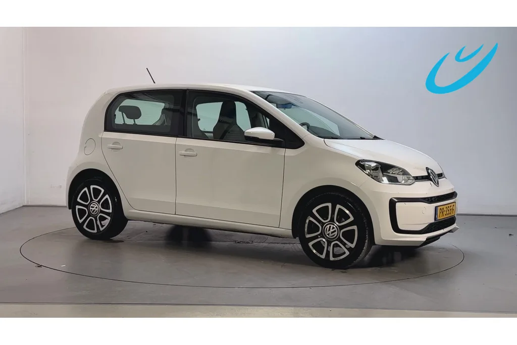 Volkswagen Up! (2017) — foto 1