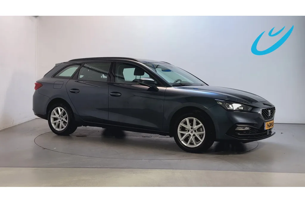 SEAT Leon Sportstourer (2023) — foto 1