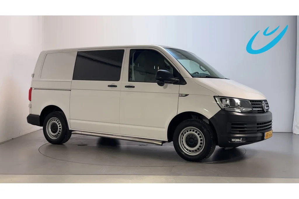 Volkswagen Transporter (2019) — foto 1
