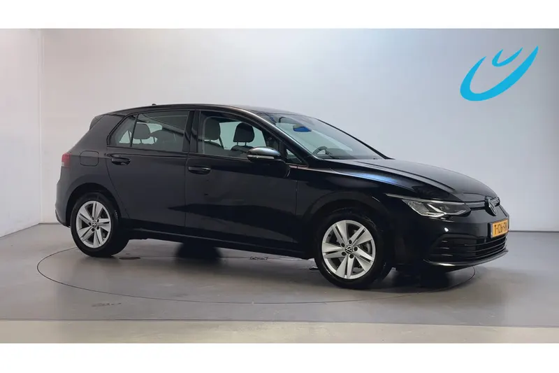 Volkswagen Golf (2023)