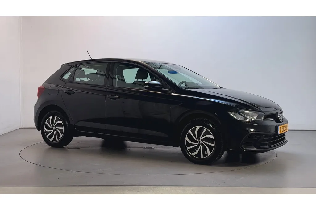 Volkswagen Polo (2022) — foto 1