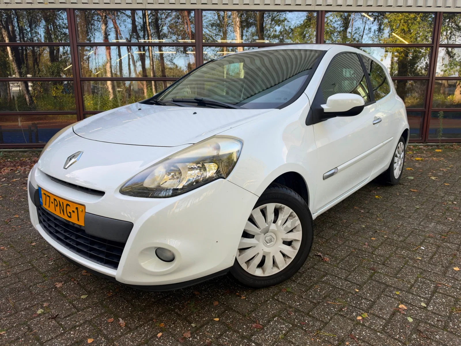 Renault Clio (2011) — foto 1