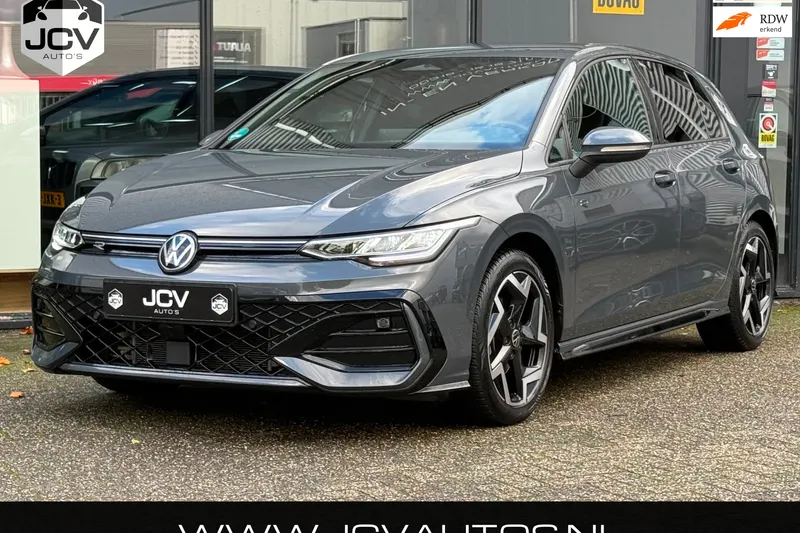 Volkswagen Golf (2025)