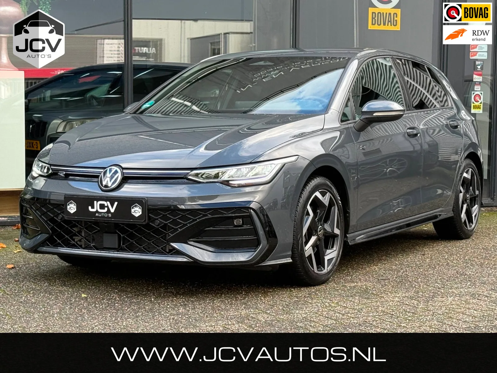 Volkswagen Golf (2025) — foto 1