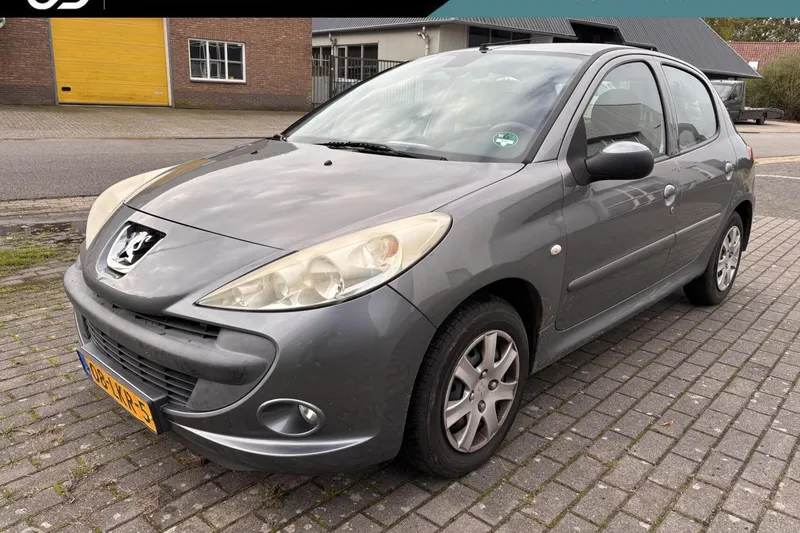 Peugeot 206 (2010)