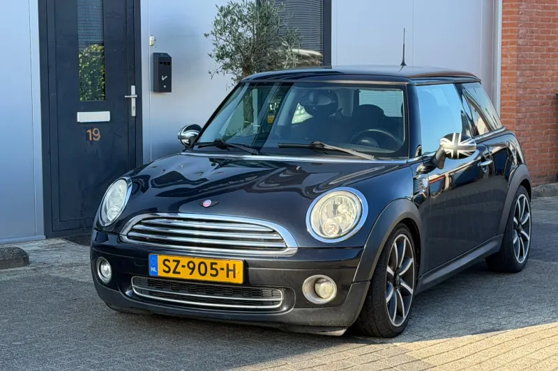 MINI Cooper (2008)