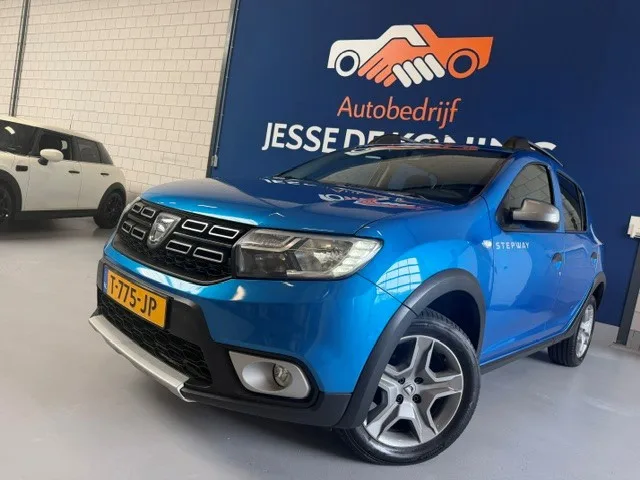 Dacia Sandero (2017) — foto 1
