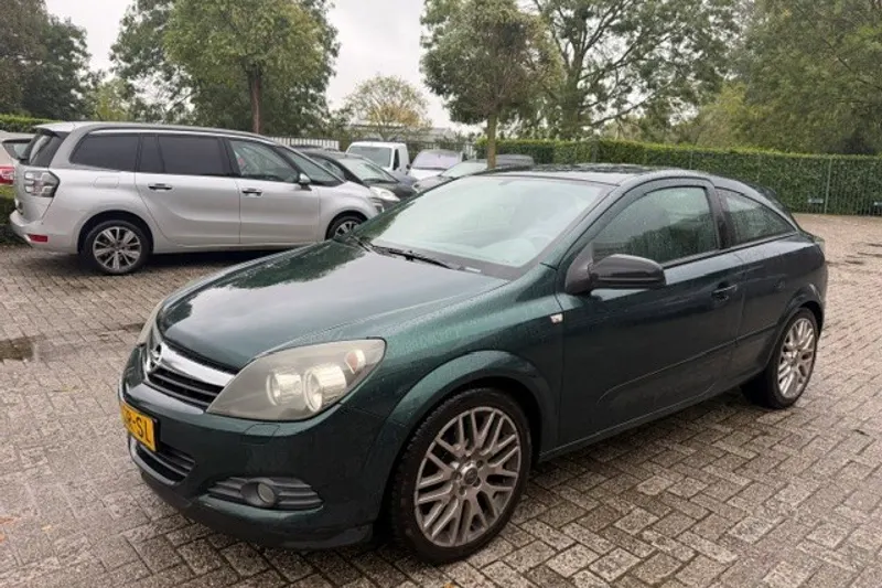 Opel Astra (2006)