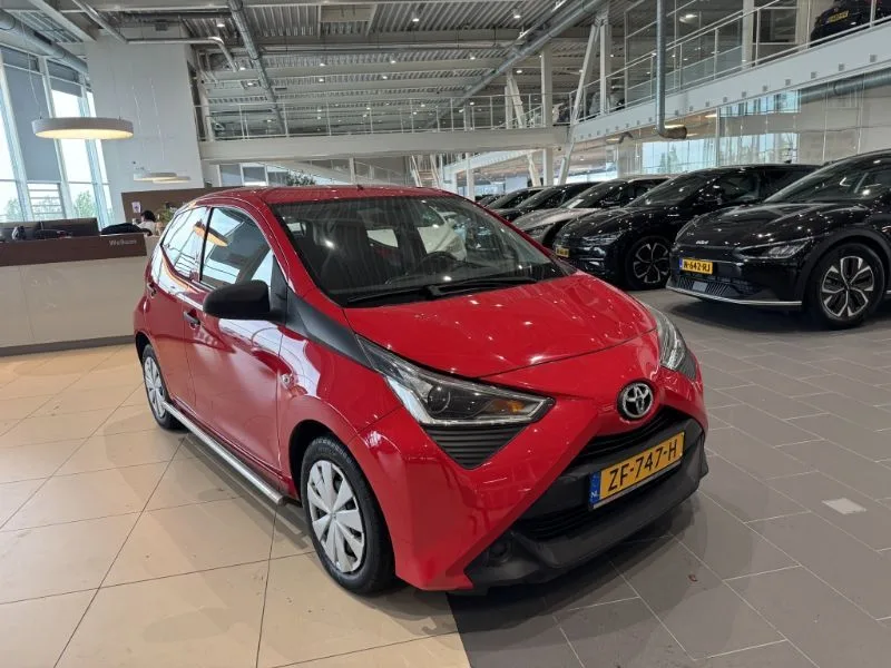 Toyota Aygo (2019) — foto 1