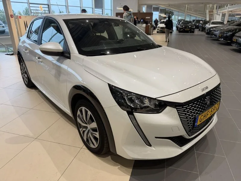 Peugeot e-208 (2020) — foto 1