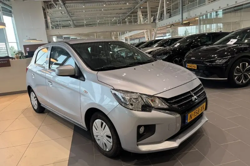 Mitsubishi Space Star (2022)
