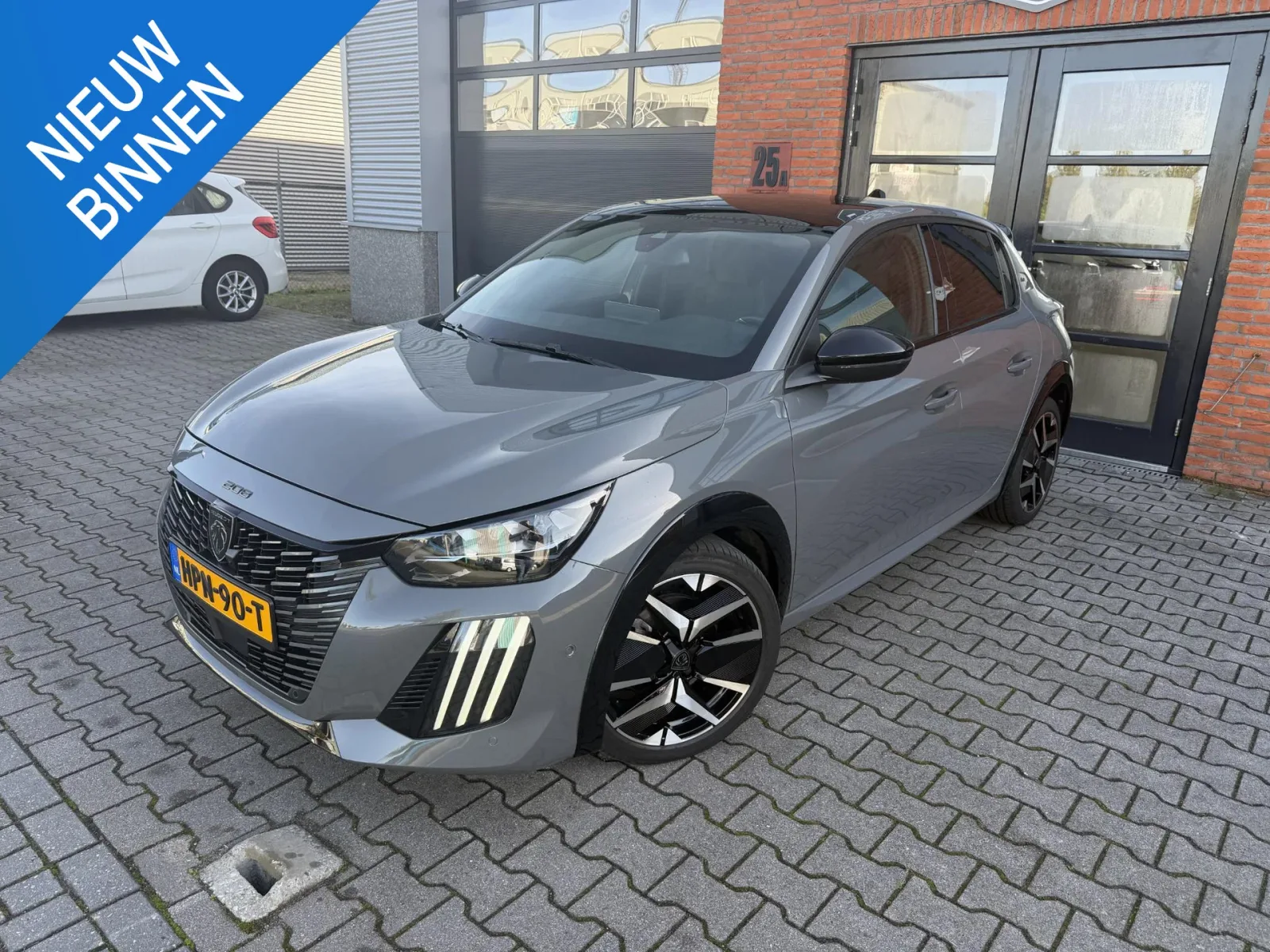 Peugeot 208 (2025) — foto 1