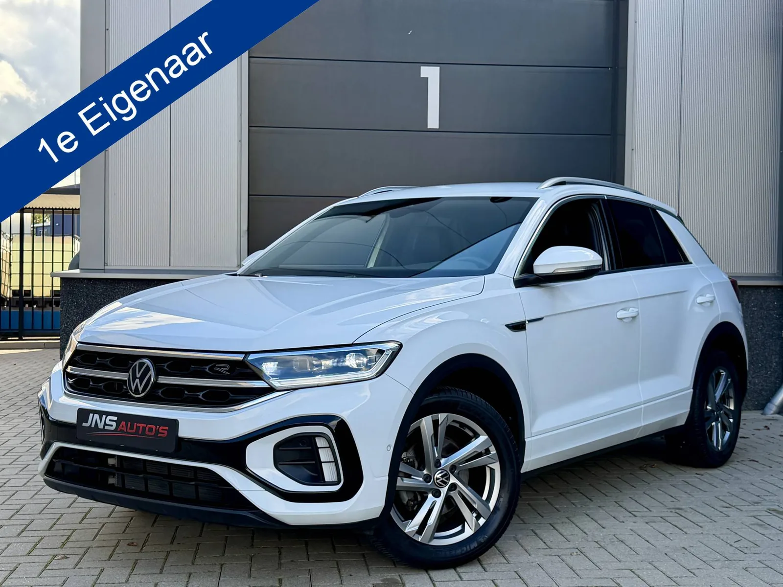 Volkswagen T-Roc (2022) — foto 1