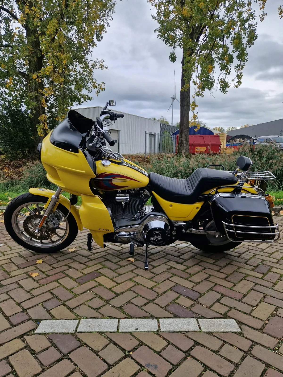 Harley-Davidson CVO (2000) — foto 1