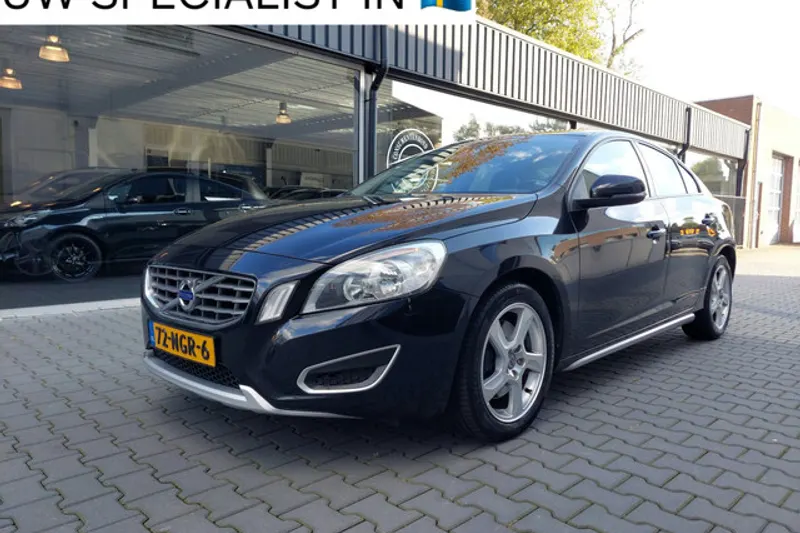 Volvo S60 (2010)