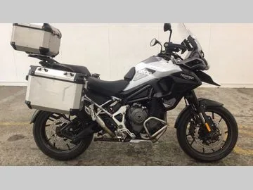 Triumph Tiger 1200 (2022) — foto 1