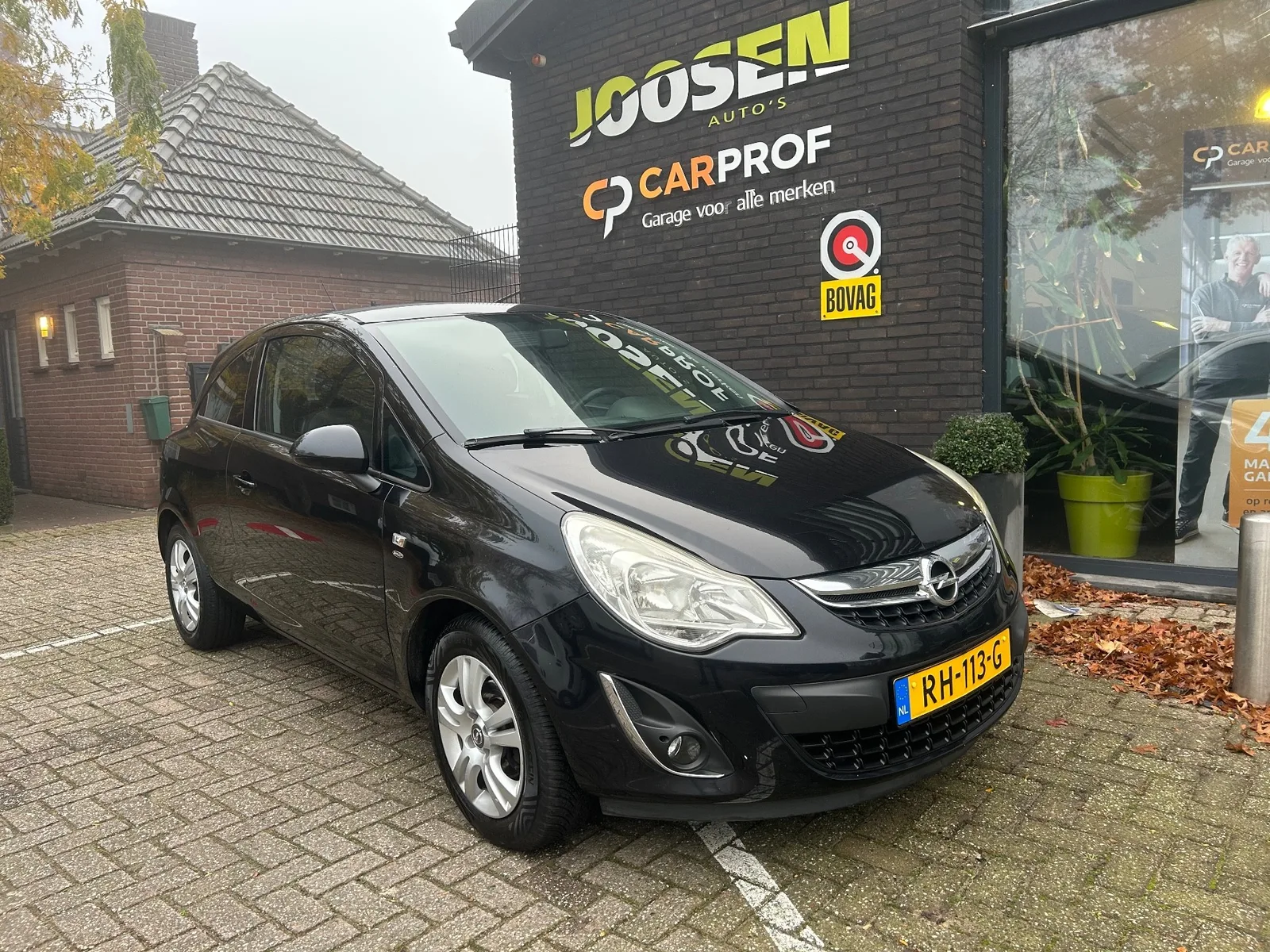 Opel Corsa (2011) — foto 1