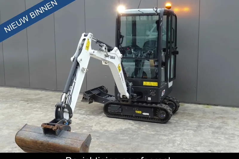 Bobcat E17 (2023)