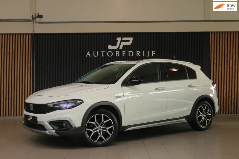 Fiat Tipo Cross (2021)