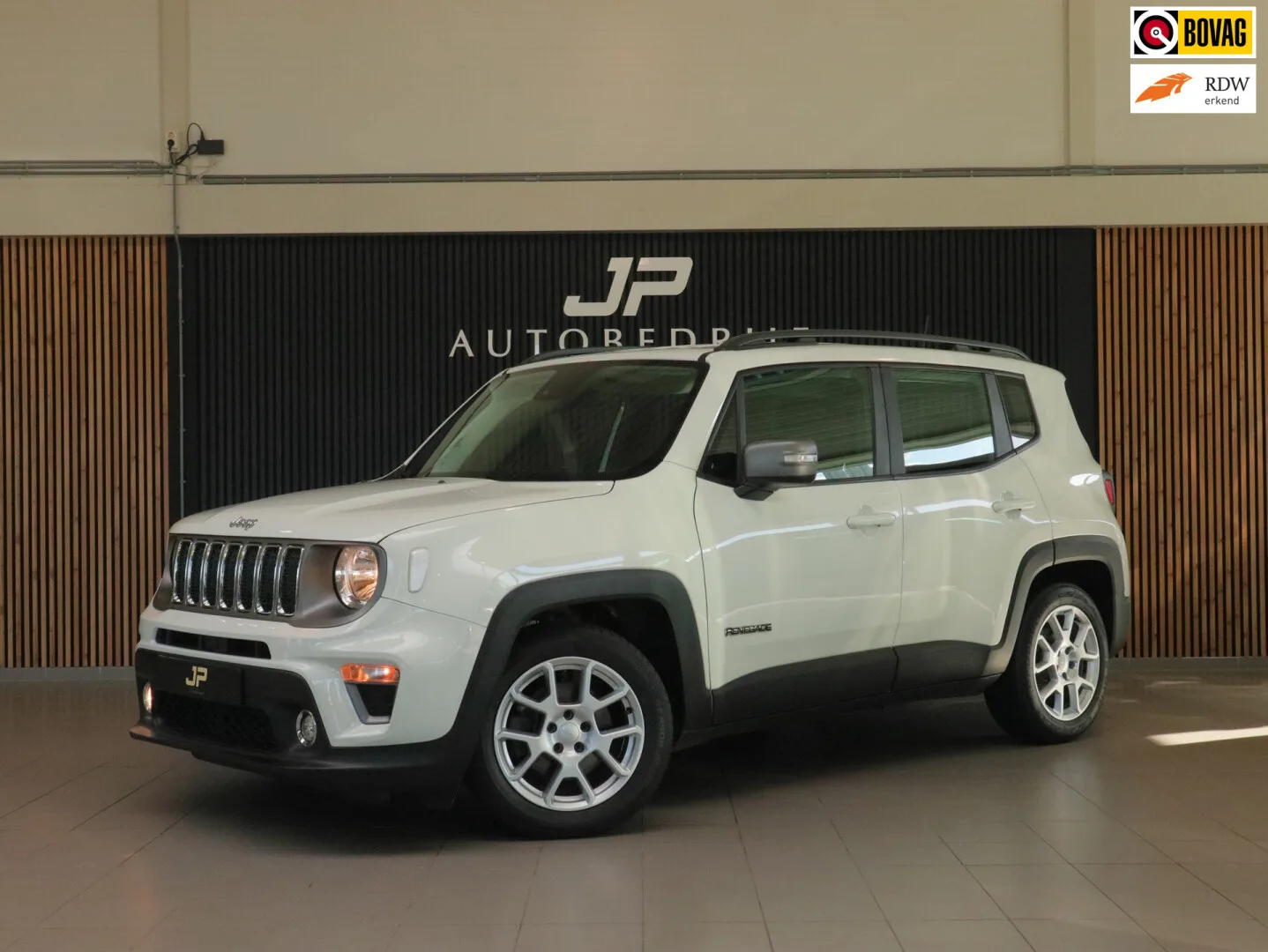 Jeep Renegade (2021) — foto 1