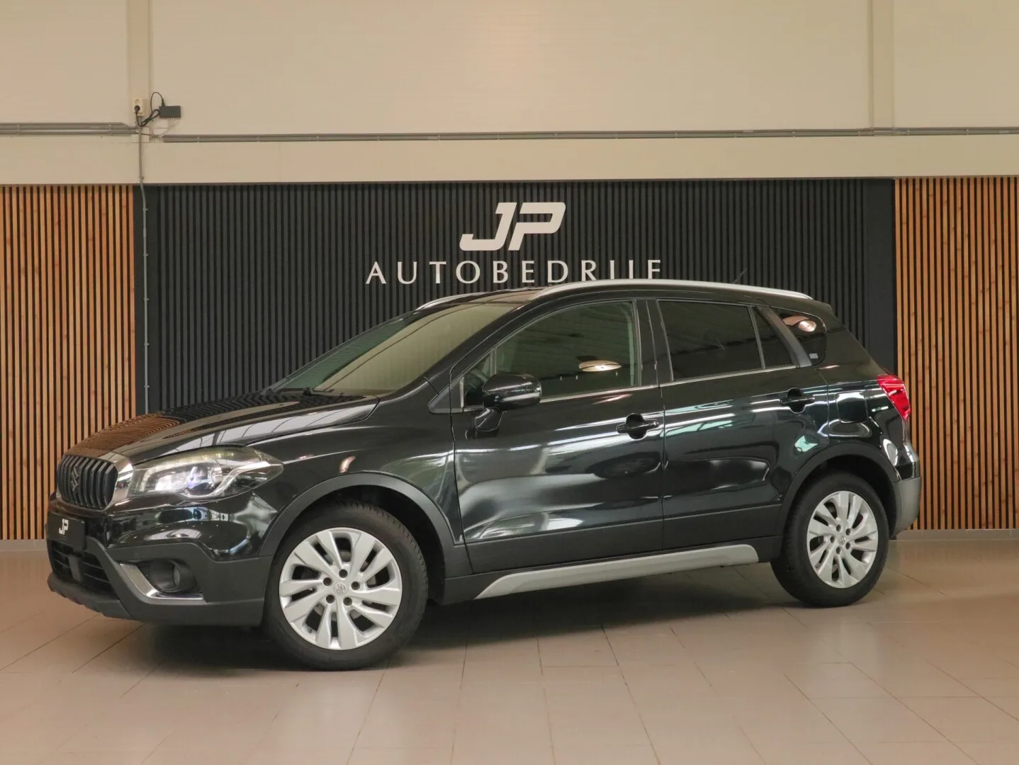 Suzuki S-Cross (2019) — foto 1