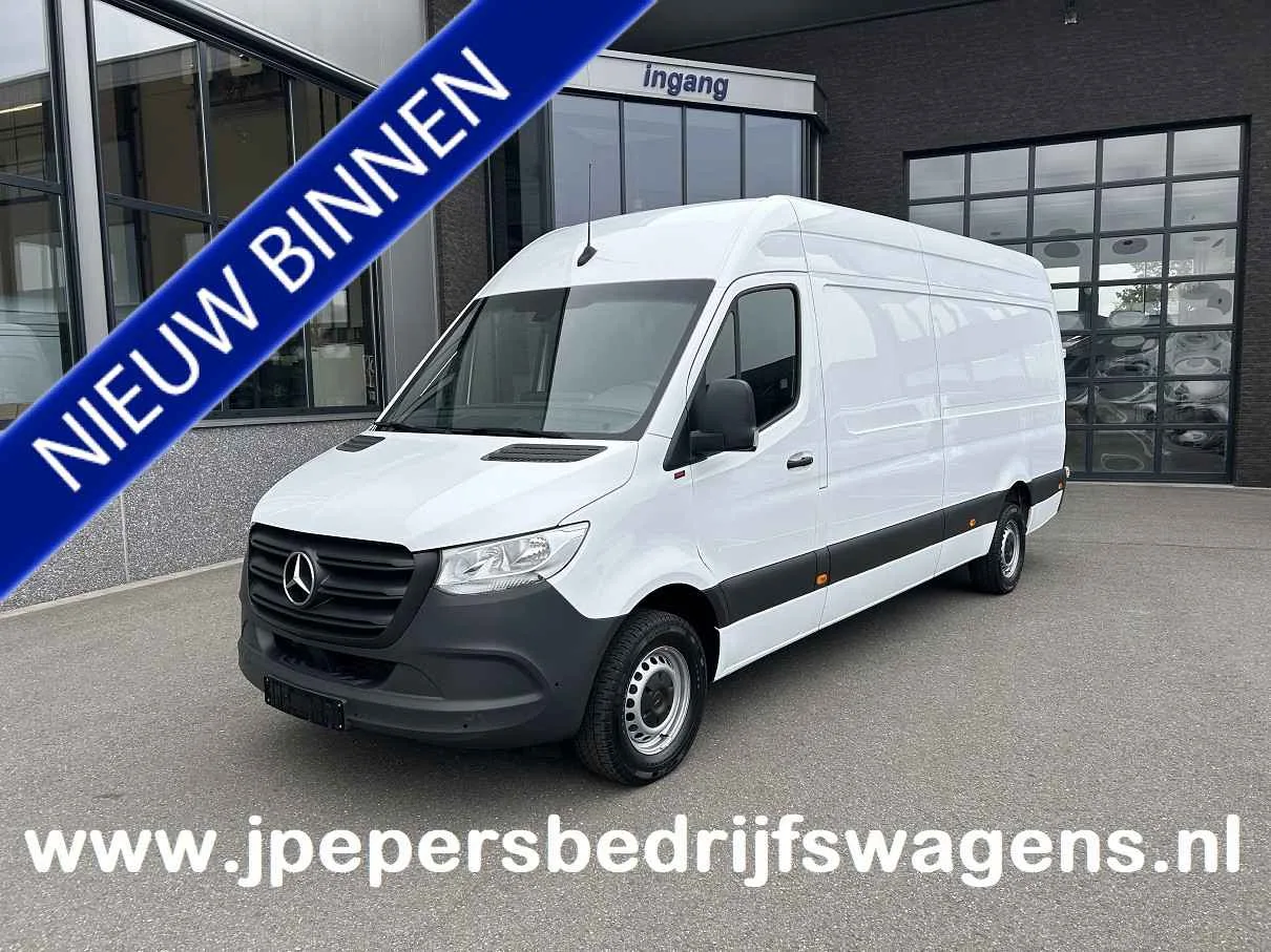 Mercedes-Benz Sprinter (2023) — foto 1