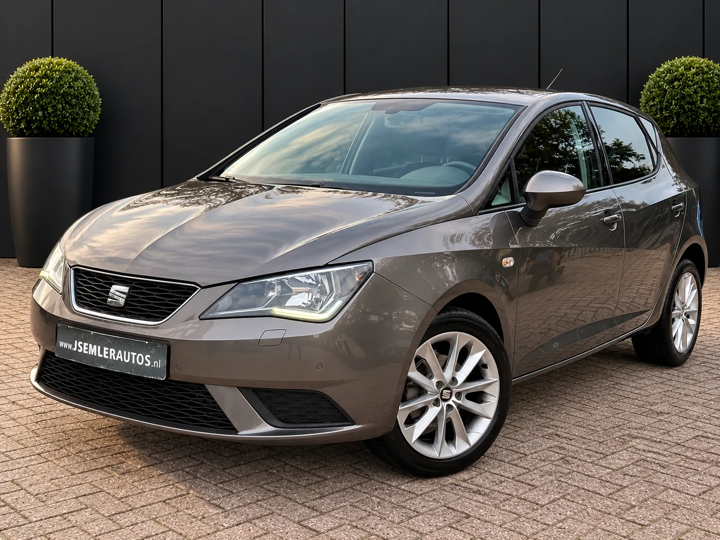 SEAT Ibiza (2015) — foto 1