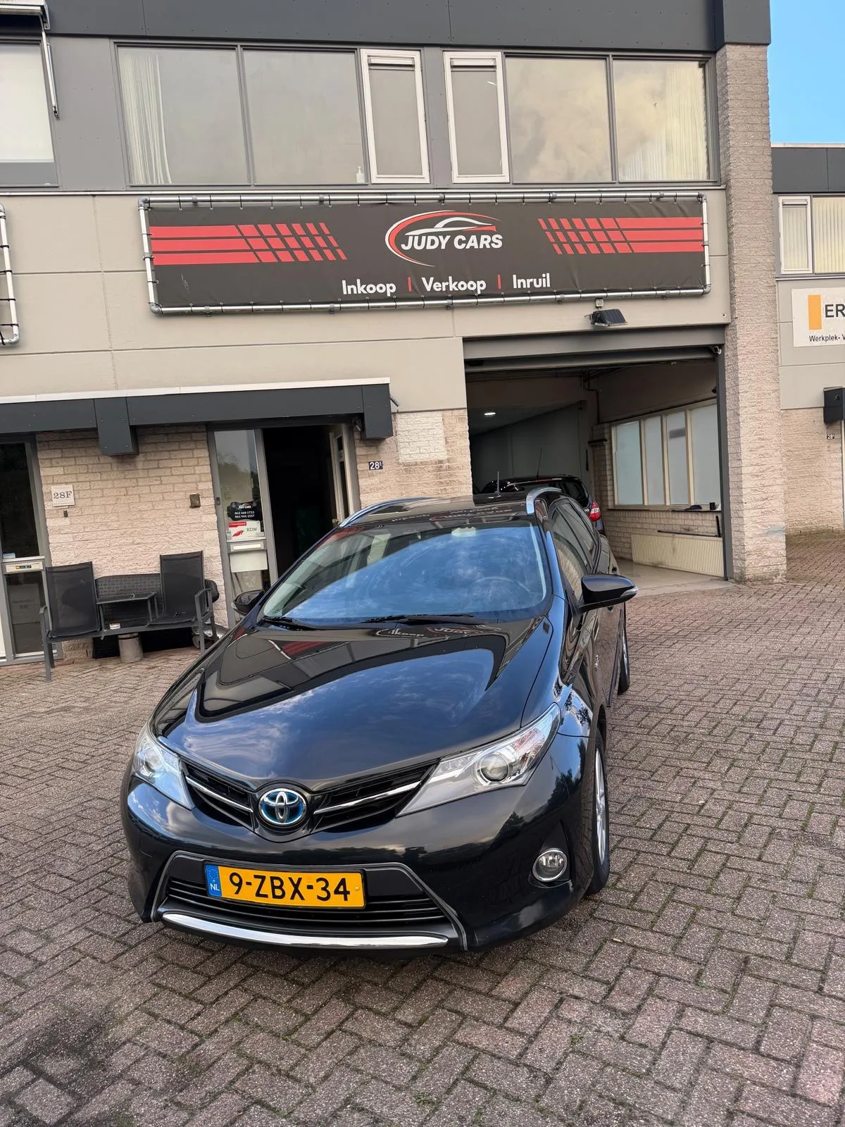 Toyota Auris (2014) — foto 1
