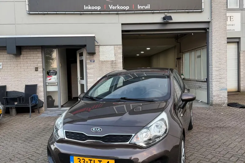 Kia Rio (2012)