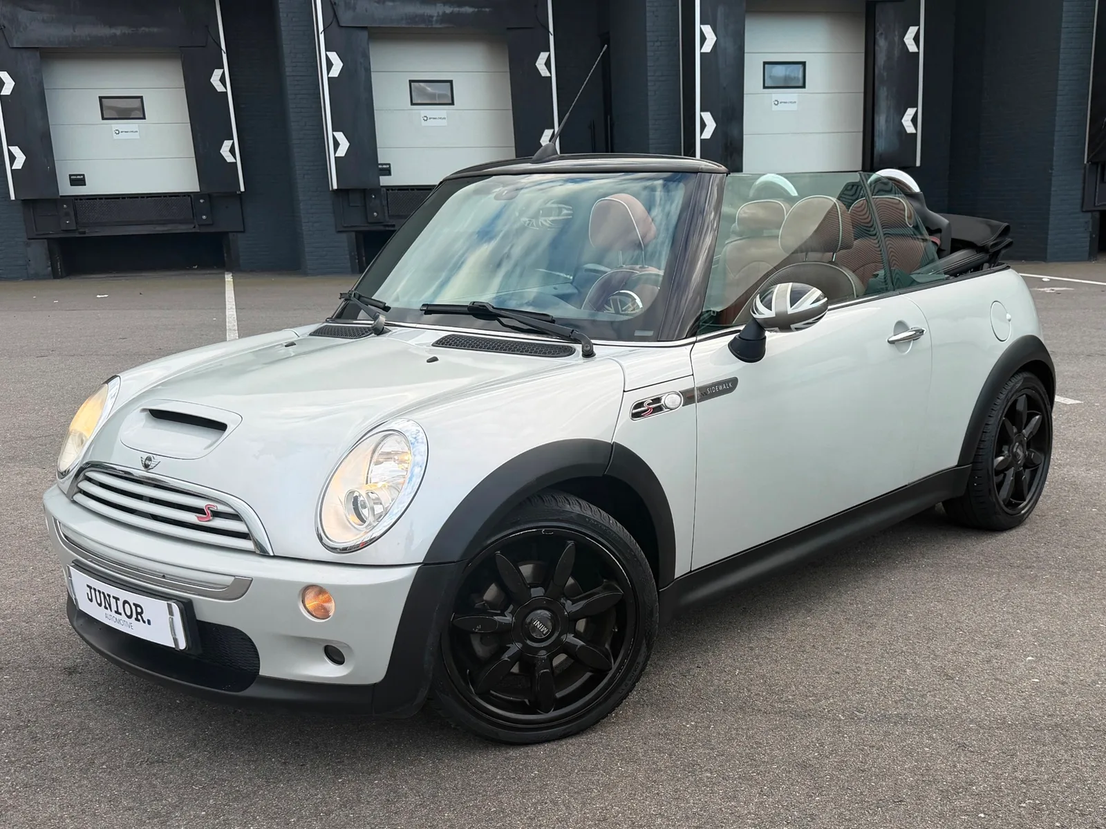 MINI Cabrio (2008) — foto 1