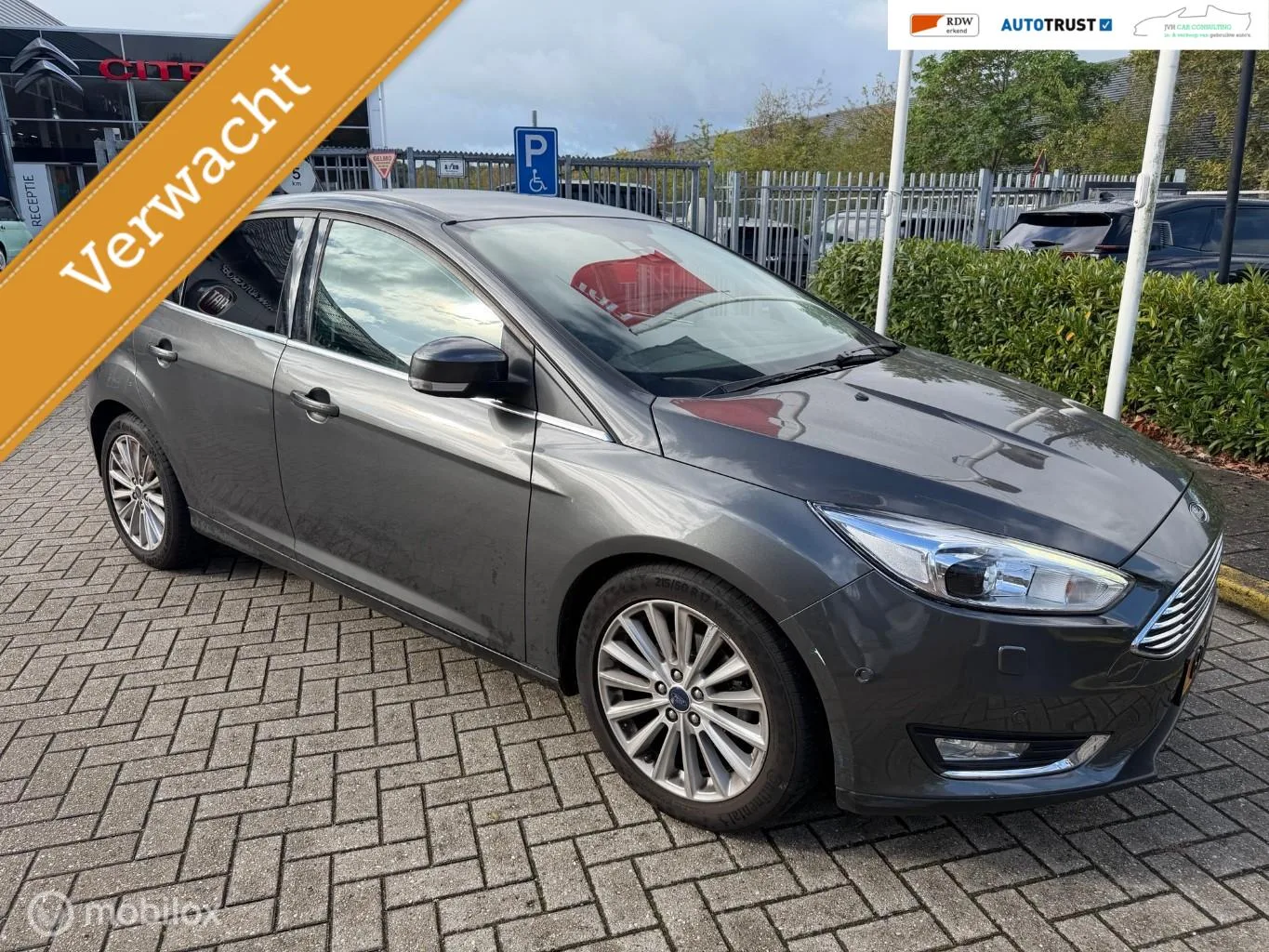 Ford Focus (2015) — foto 1